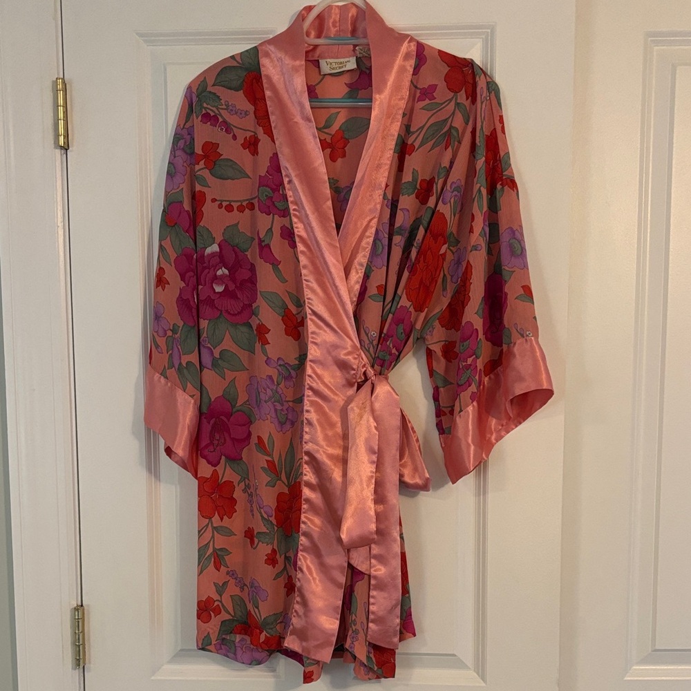 Vintage Victoria’s Secret Robe